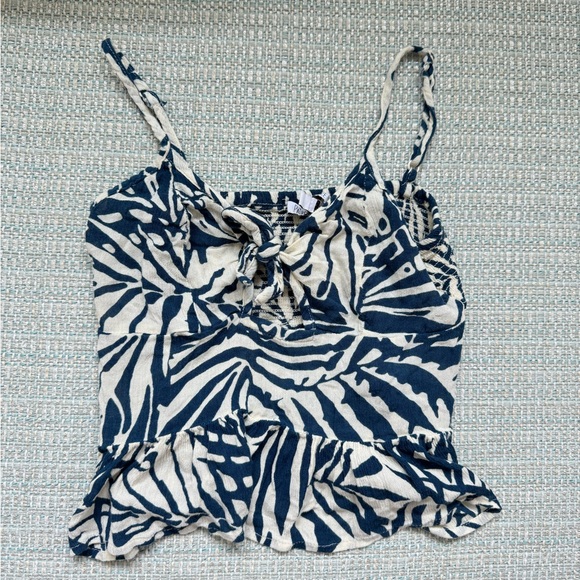 Perfect Summer Top - Picture 1 of 3